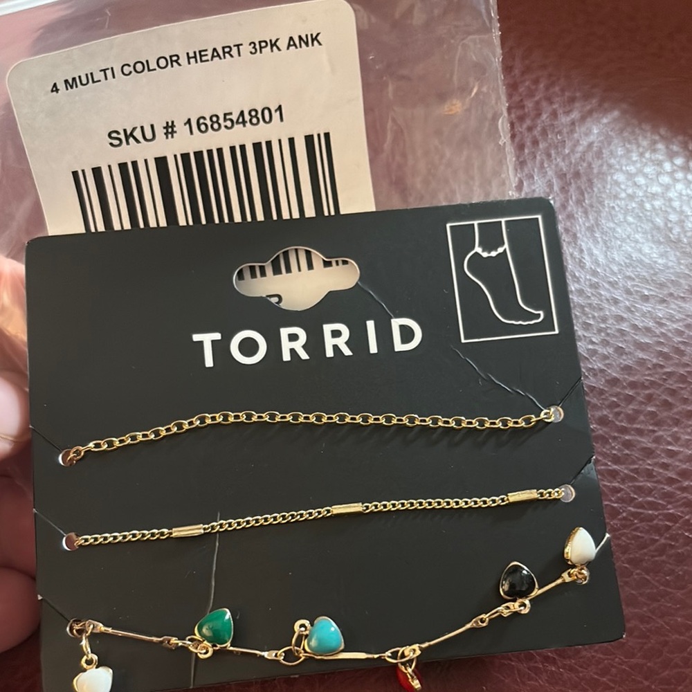 NWT Torrid Gold Anklet Set with Multicolor Heart Charms - Picture 3 of 3
